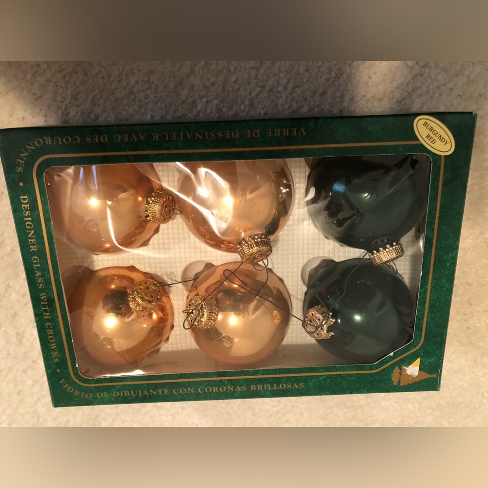 Vintage 1990’s Christmas Tree Ornaments (4 Gold And 2 Green).